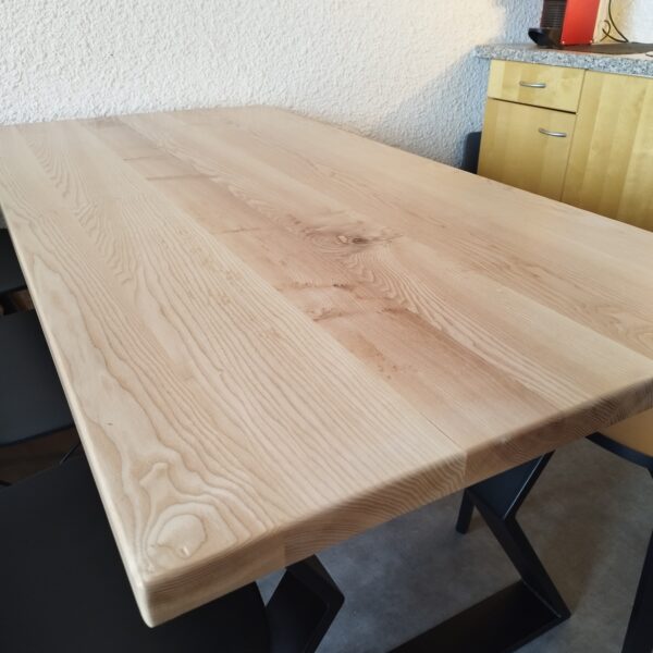 Table en frêne